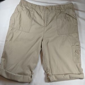 Women's White Stag Size 12 Adjustable Length Khaki Shorts